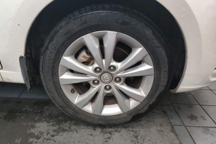 Used CHANGAN Eado 2014 1.6L Manual Luxury Model Exterior 7