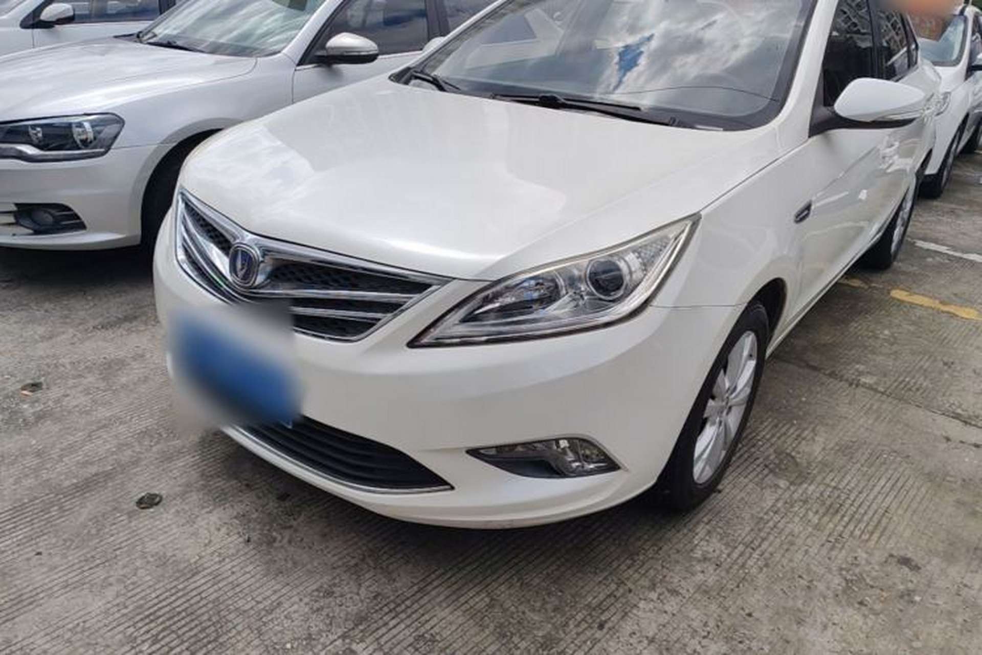Used CHANGAN Eado 2014 1.6L Manual Luxury Model Front Left 45 Deg
