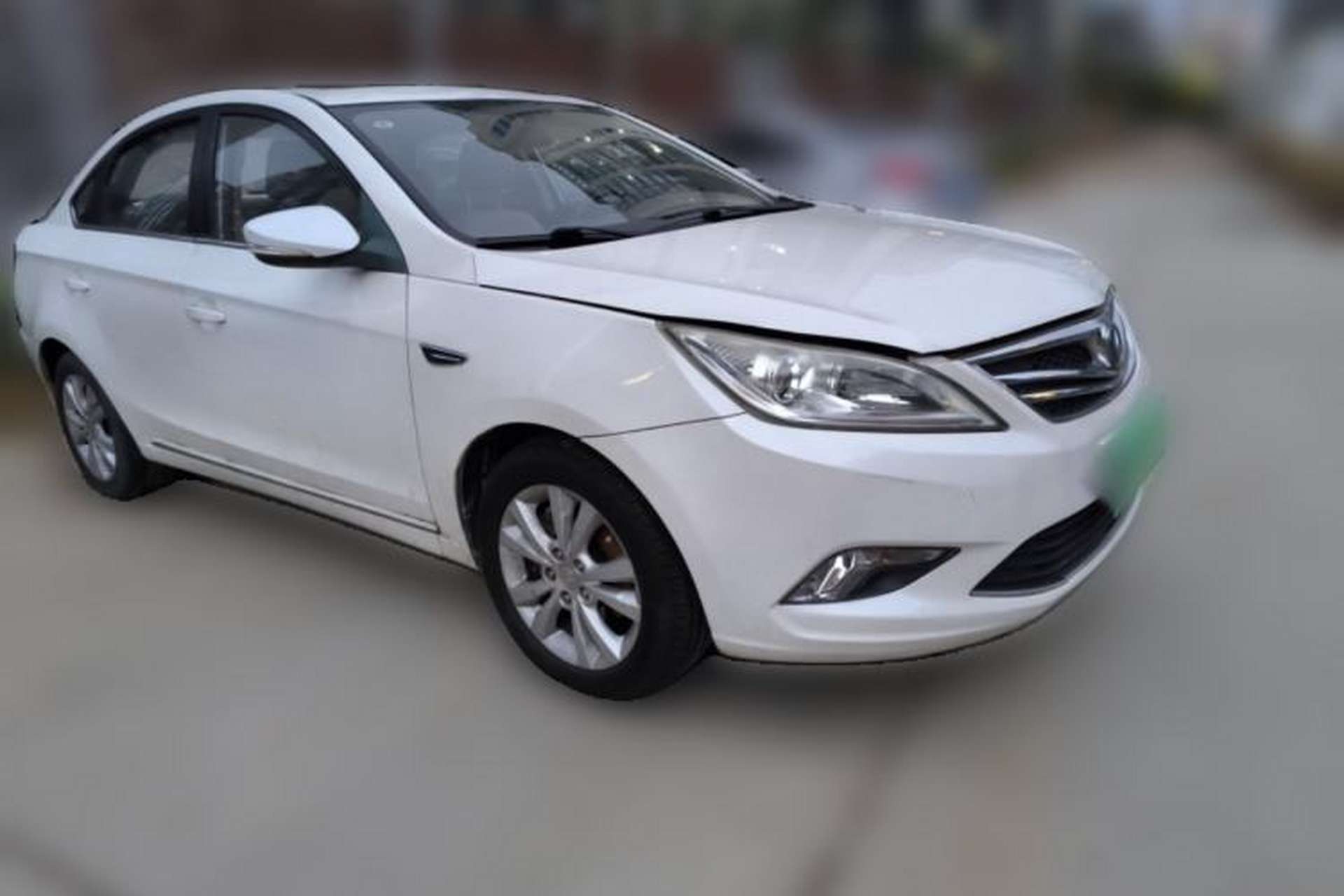 Used CHANGAN Eado 2014 1.6L Manual Luxury Model Front Right 45 Deg