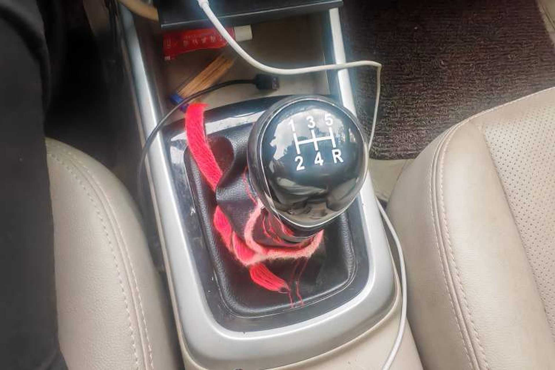 Used CHANGAN Eado 2014 1.6L Manual Luxury Model Gear Lever