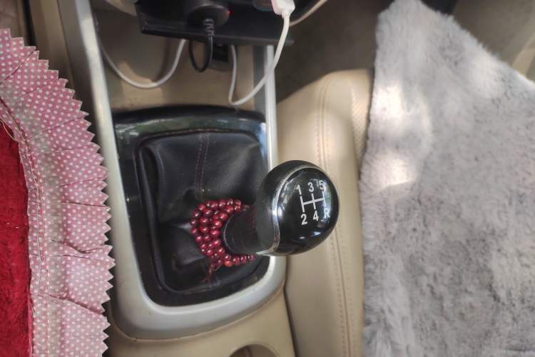 Used CHANGAN Eado 2014 1.6L Manual Luxury Model Gear Lever
