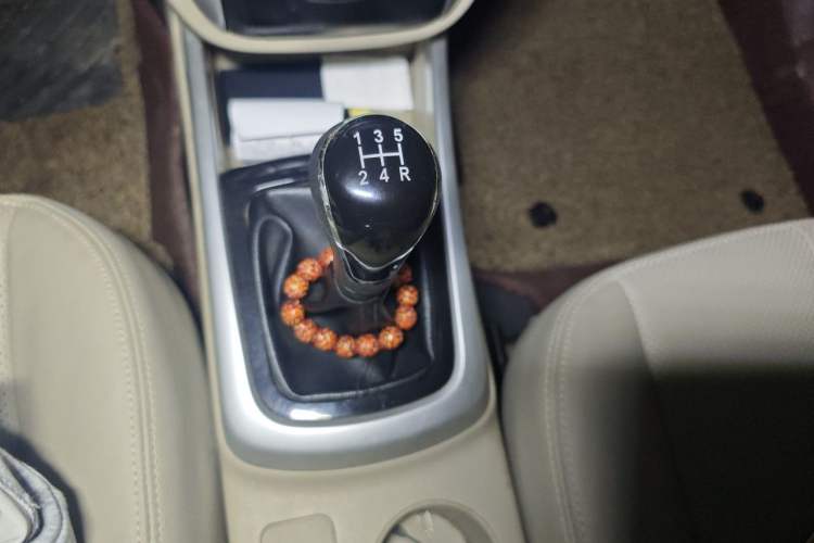 Used CHANGAN Eado 2014 1.6L Manual Luxury Model Gear Lever