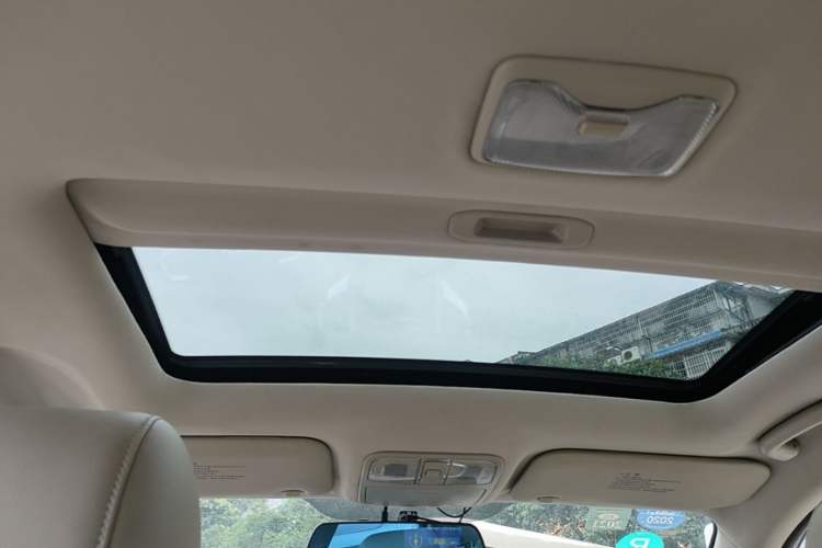 Used CHANGAN Eado 2014 1.6L Automatic Prestige Model Headliner