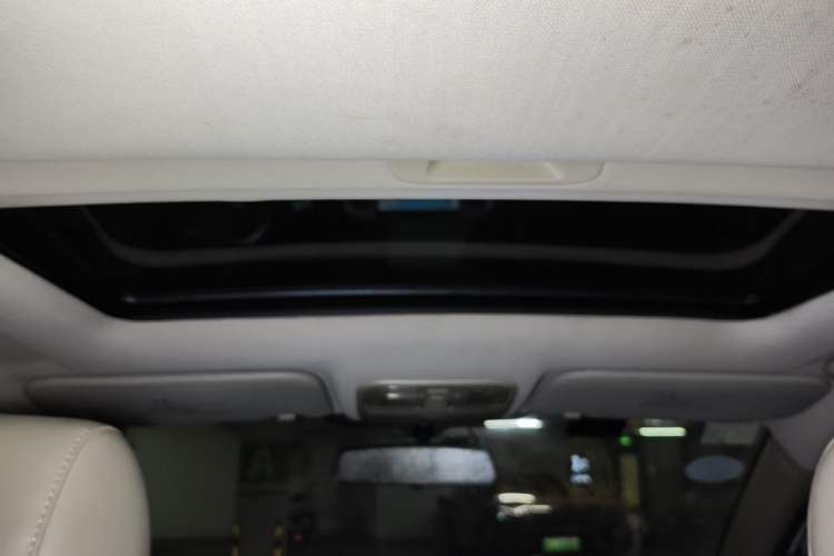 Used CHANGAN Eado 2014 1.6L Automatic Luxury Model Headliner