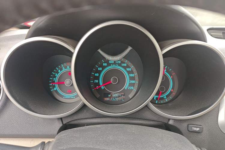 Used CHANGAN Eado 2014 1.6L Manual Luxury Model Instrument Cluster