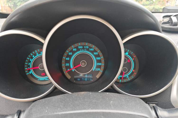 Used CHANGAN Eado 2014 1.6L Manual Luxury Model Instrument Cluster