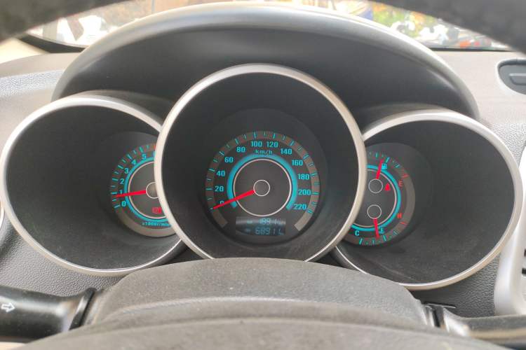Used CHANGAN Eado 2014 1.6L Manual Luxury Model Instrument Cluster