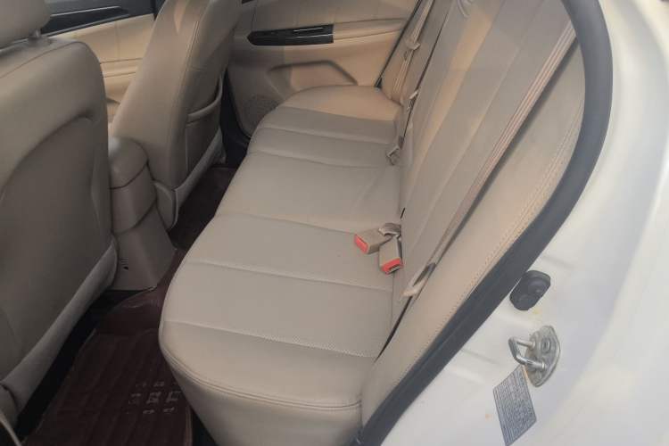 Used CHANGAN Eado 2014 1.6L Automatic Prestige Model Interior 1
