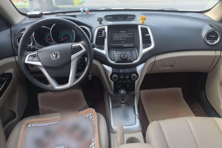 Used CHANGAN Eado 2014 1.6L Automatic Prestige Model Interior 3