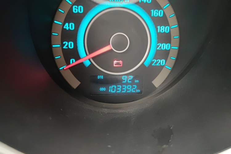 Used CHANGAN Eado 2014 1.6L Manual Luxury Model Interior 3