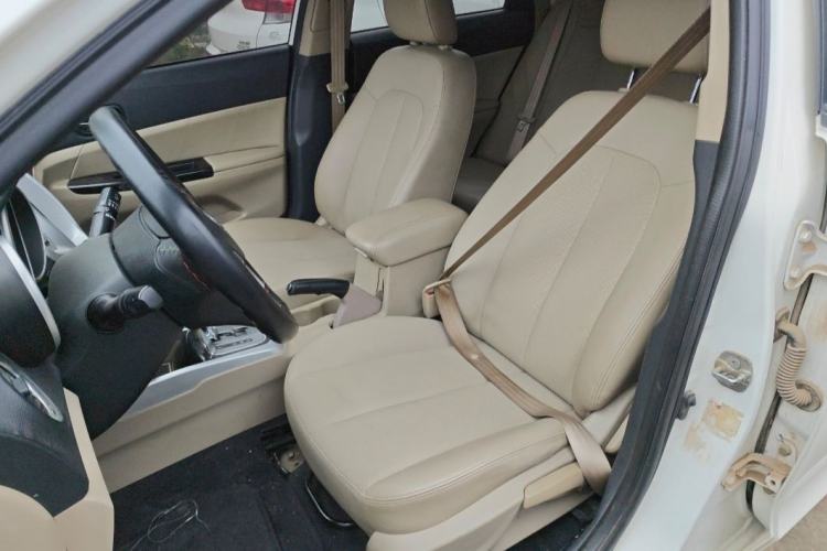 Used CHANGAN Eado 2014 1.6L Automatic Luxury Model Interior 5