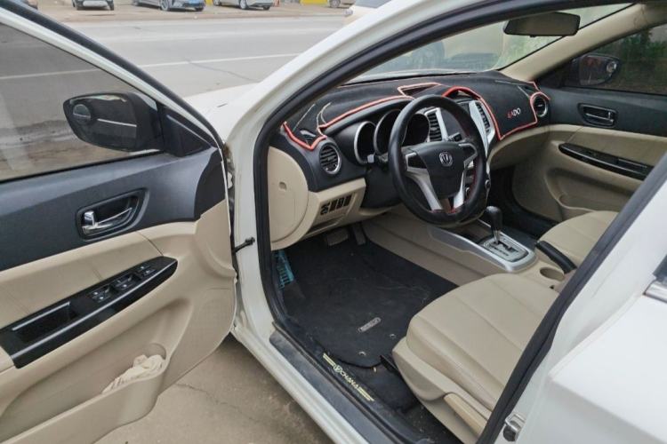 Used CHANGAN Eado 2014 1.6L Automatic Luxury Model Interior 6