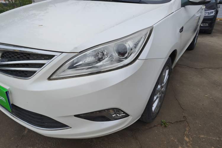 Used CHANGAN Eado 2014 1.6L Automatic Luxury Model Left Front Headlight