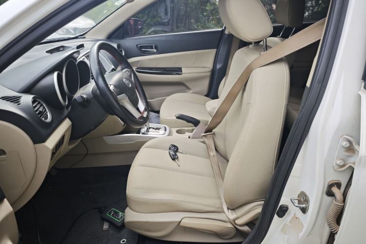 Used CHANGAN Eado 2014 1.6L Automatic Luxury Model Left Front Seat
