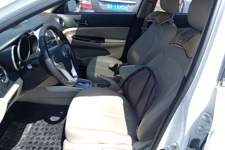 Used CHANGAN Eado 2014 1.6L Automatic Luxury Model Left Front Seat