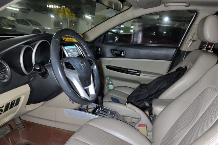 Used CHANGAN Eado 2014 1.6L Automatic Luxury Model Left Front Seat
