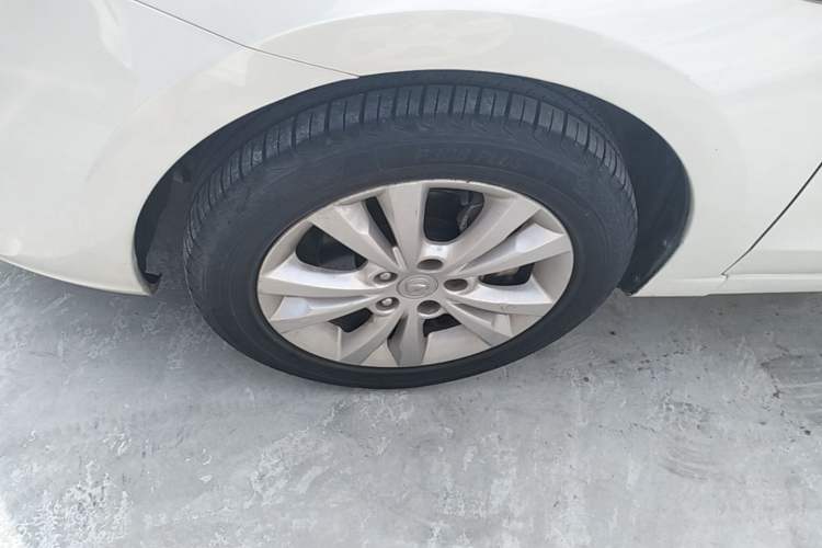 Used CHANGAN Eado 2014 1.6L Manual Luxury Model Left Front Wheel Hub