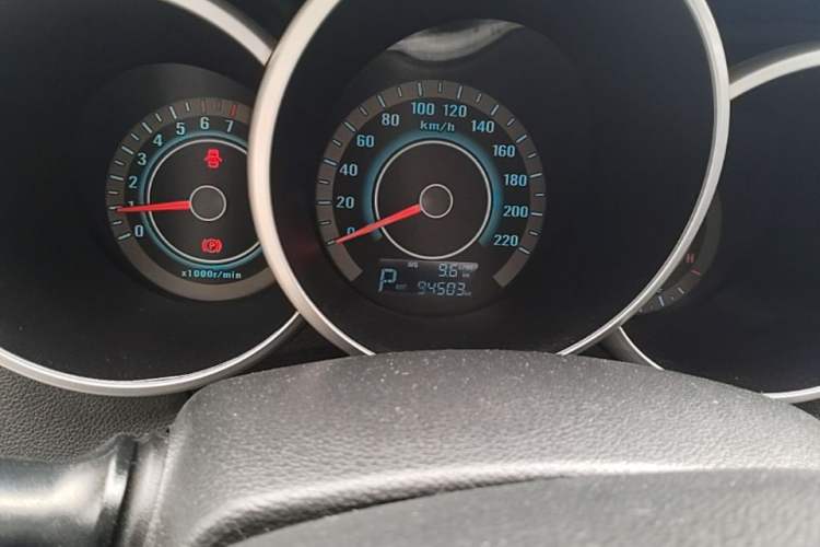 Used CHANGAN Eado 2014 1.6L Automatic Luxury Model Odometer Close Up