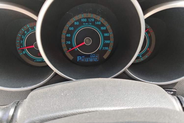 Used CHANGAN Eado 2014 1.5T Automatic Sport Luxury Model Odometer Close Up
