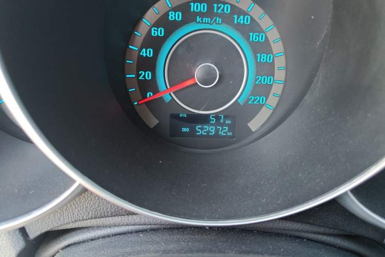 Used CHANGAN Eado 2014 1.6L Manual Luxury Model Odometer Close Up