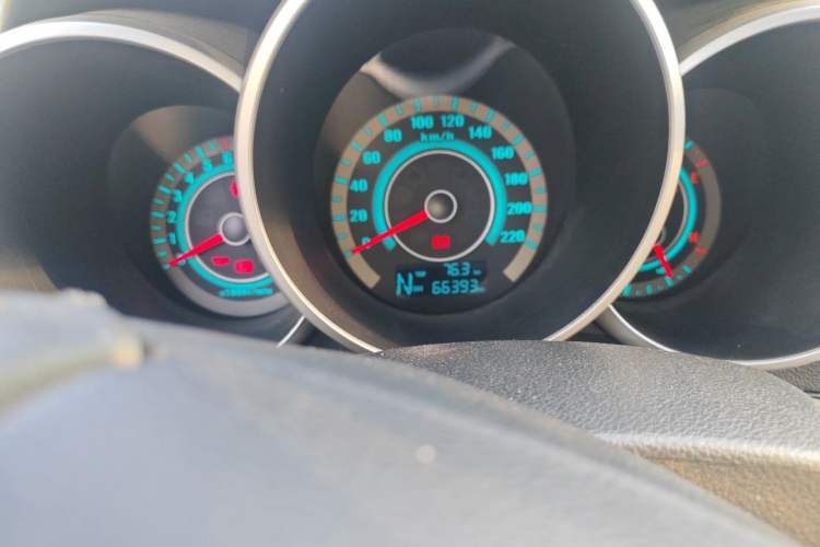 Used CHANGAN Eado 2014 1.6L Automatic Luxury Model Odometer Close Up