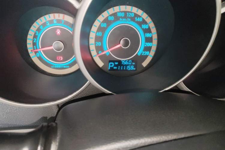 Used CHANGAN Eado 2014 1.6L Automatic Luxury Model Odometer Close Up