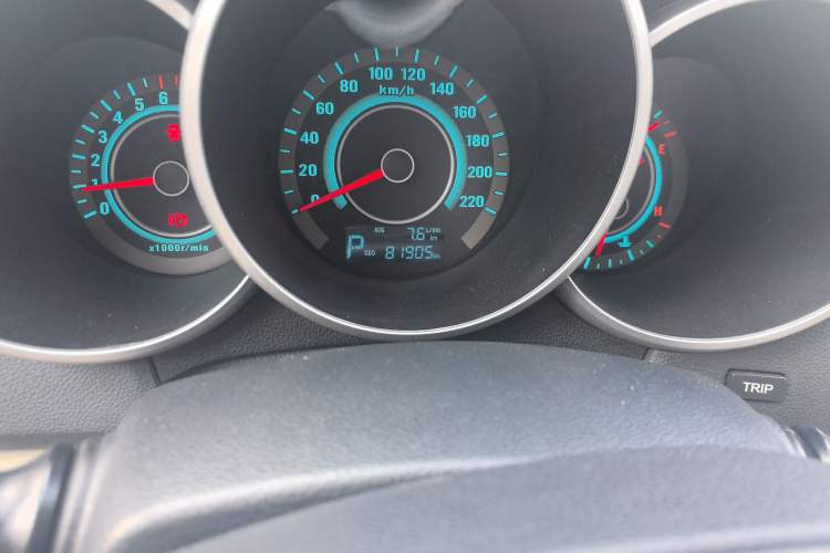 Used CHANGAN Eado 2014 1.6L Automatic Prestige Model Odometer Close Up