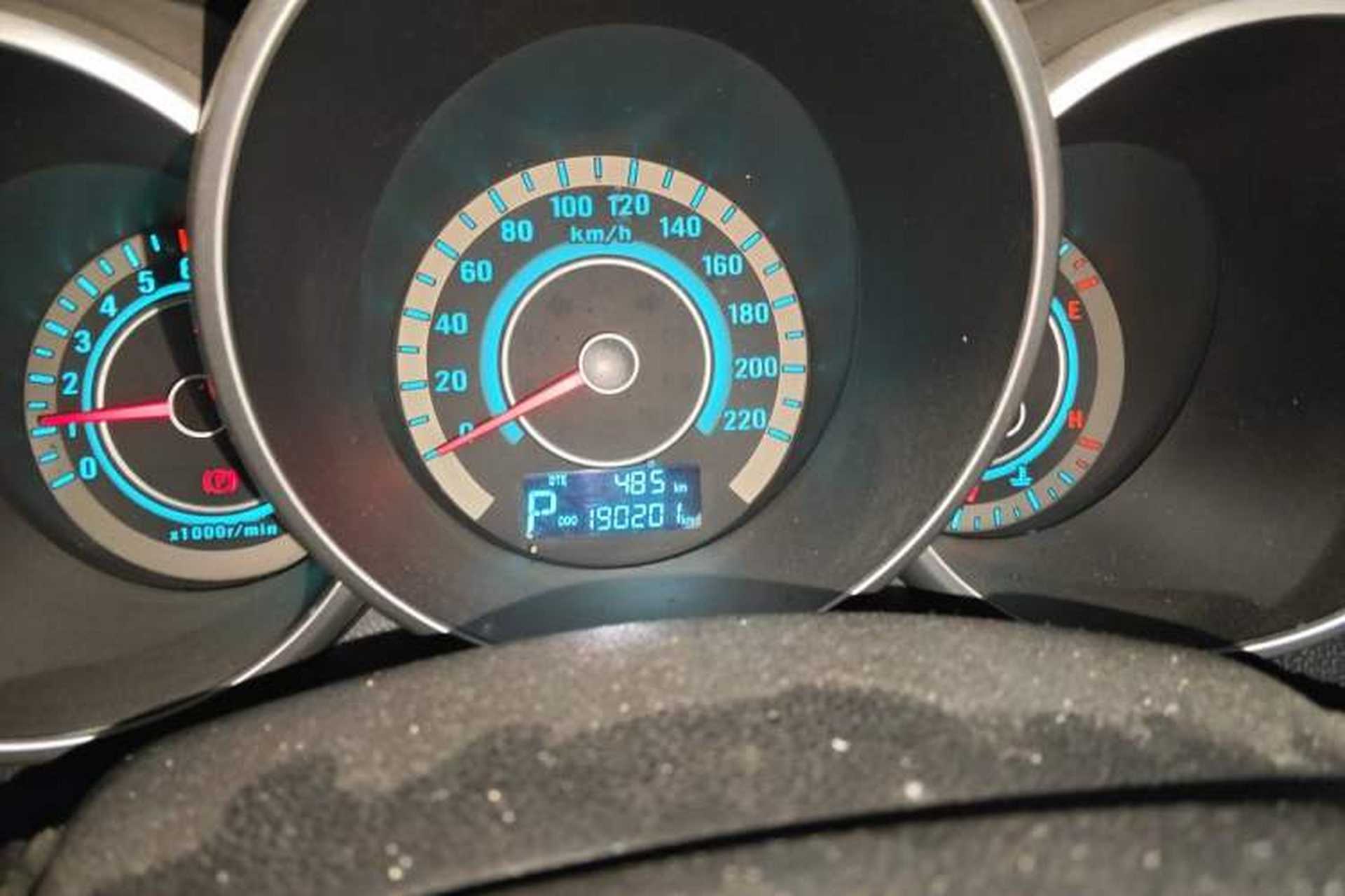 Used CHANGAN Eado 2014 1.6L Automatic Luxury Model Odometer Close Up