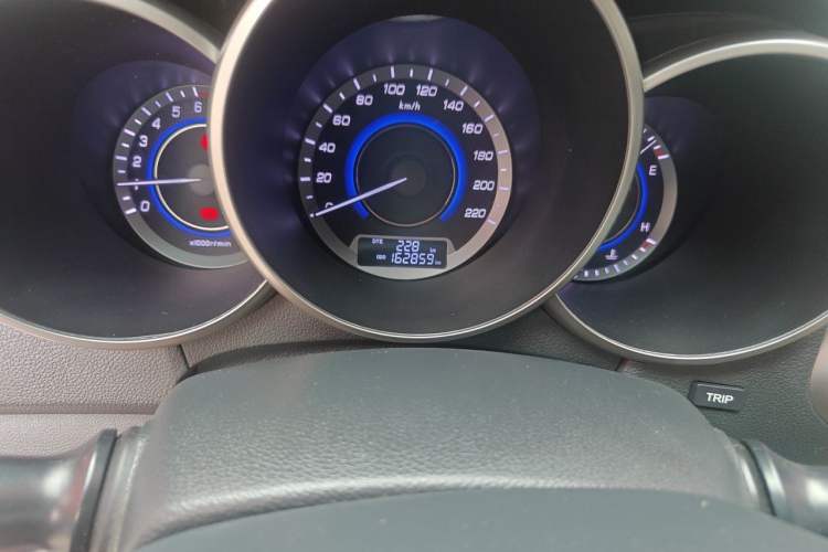 Used CHANGAN Eado 2014 1.6L Manual Luxury Model Odometer Close Up