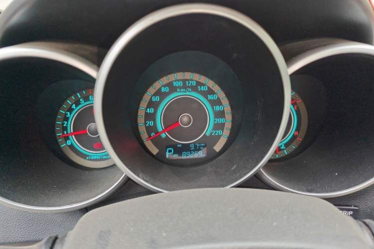 Used CHANGAN Eado 2014 1.6L Automatic Luxury Model Odometer Close Up