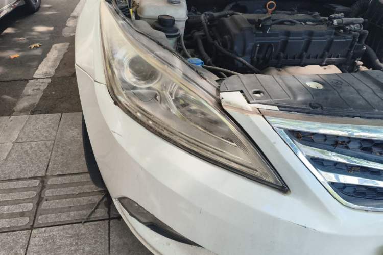 Used CHANGAN Eado 2014 1.6L Manual Luxury Model Right Front Headlight