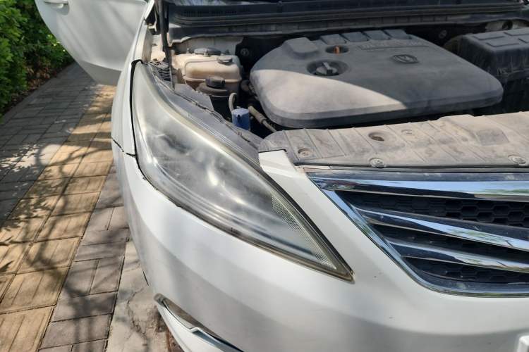 Used CHANGAN Eado 2014 1.6L Manual Luxury Model Right Front Headlight
