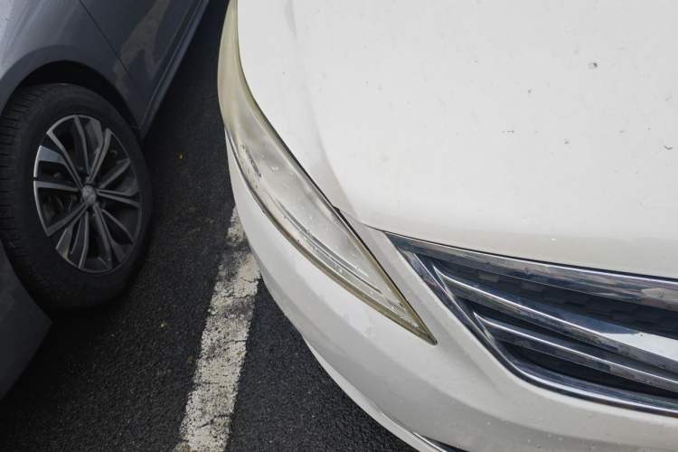 Used CHANGAN Eado 2014 1.6L Manual Luxury Model Right Front Headlight