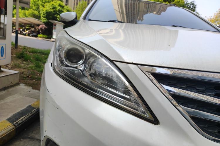 Used CHANGAN Eado 2014 1.6L Manual Luxury Model Right Front Headlight