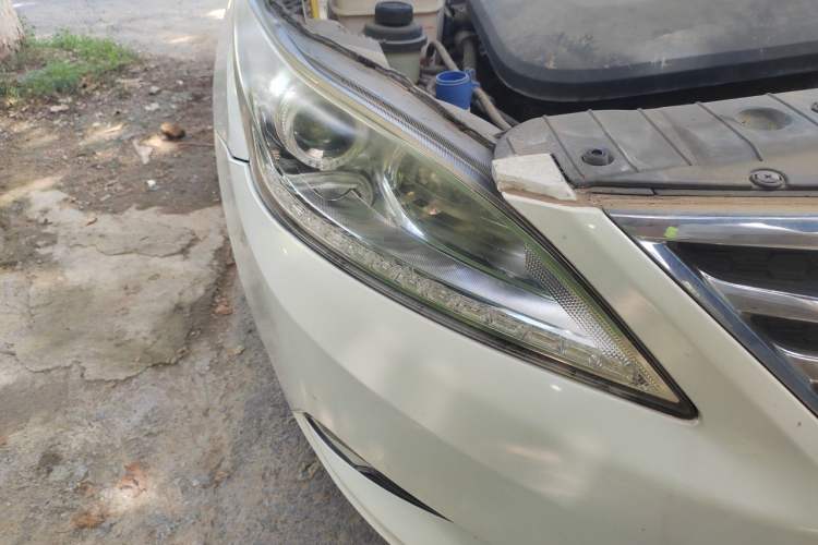 Used CHANGAN Eado 2014 1.6L Manual Luxury Model Right Front Headlight