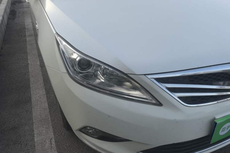 Used CHANGAN Eado 2014 1.6L Manual Luxury Model Right Front Headlight