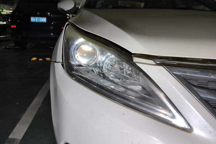 Used CHANGAN Eado 2014 1.6L Automatic Luxury Model Right Front Headlight