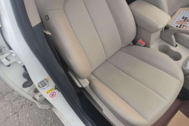 Used CHANGAN Eado 2014 1.6L Automatic Prestige Model Right Front Seat