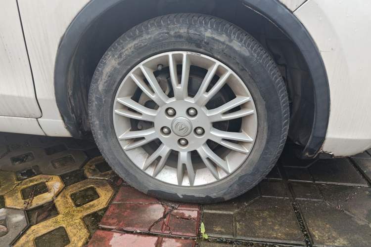 Used CHANGAN Eado  Right Front Wheel Hub