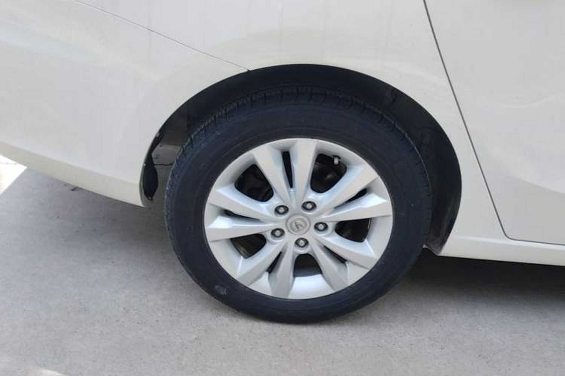 Used CHANGAN Eado 2014 1.6L Manual Luxury Model Right Rear Wheel Hub