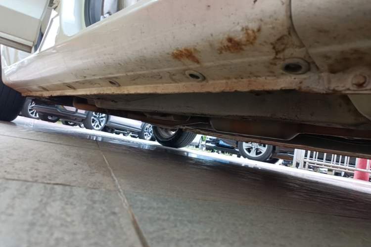 Used CHANGAN Eado 2014 1.6L Manual Luxury Model Right Side Sill