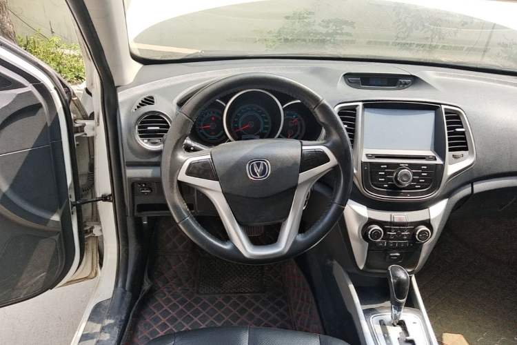 Used CHANGAN Eado 2014 1.5T Automatic Sport Luxury Model Steering Wheel