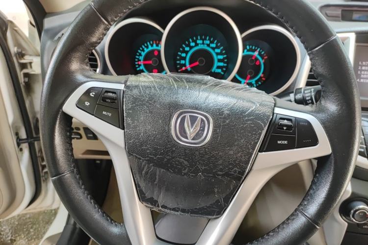 Used CHANGAN Eado 2014 1.6L Manual Luxury Model Steering Wheel