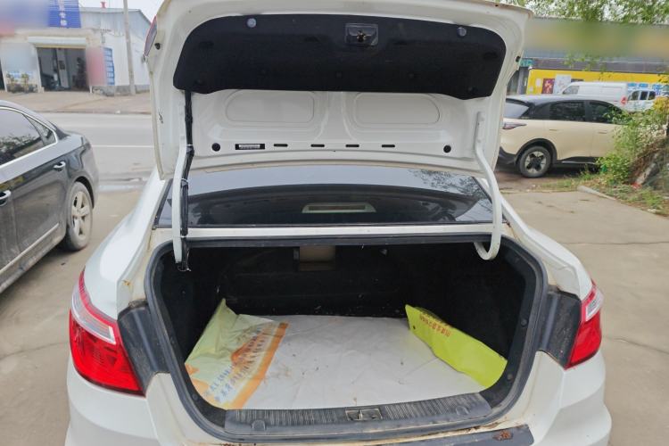 Used CHANGAN Eado 2014 1.6L Automatic Luxury Model Trunk