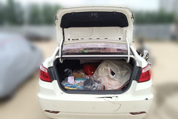 Used CHANGAN Eado 2014 1.6L Manual Luxury Model Trunk