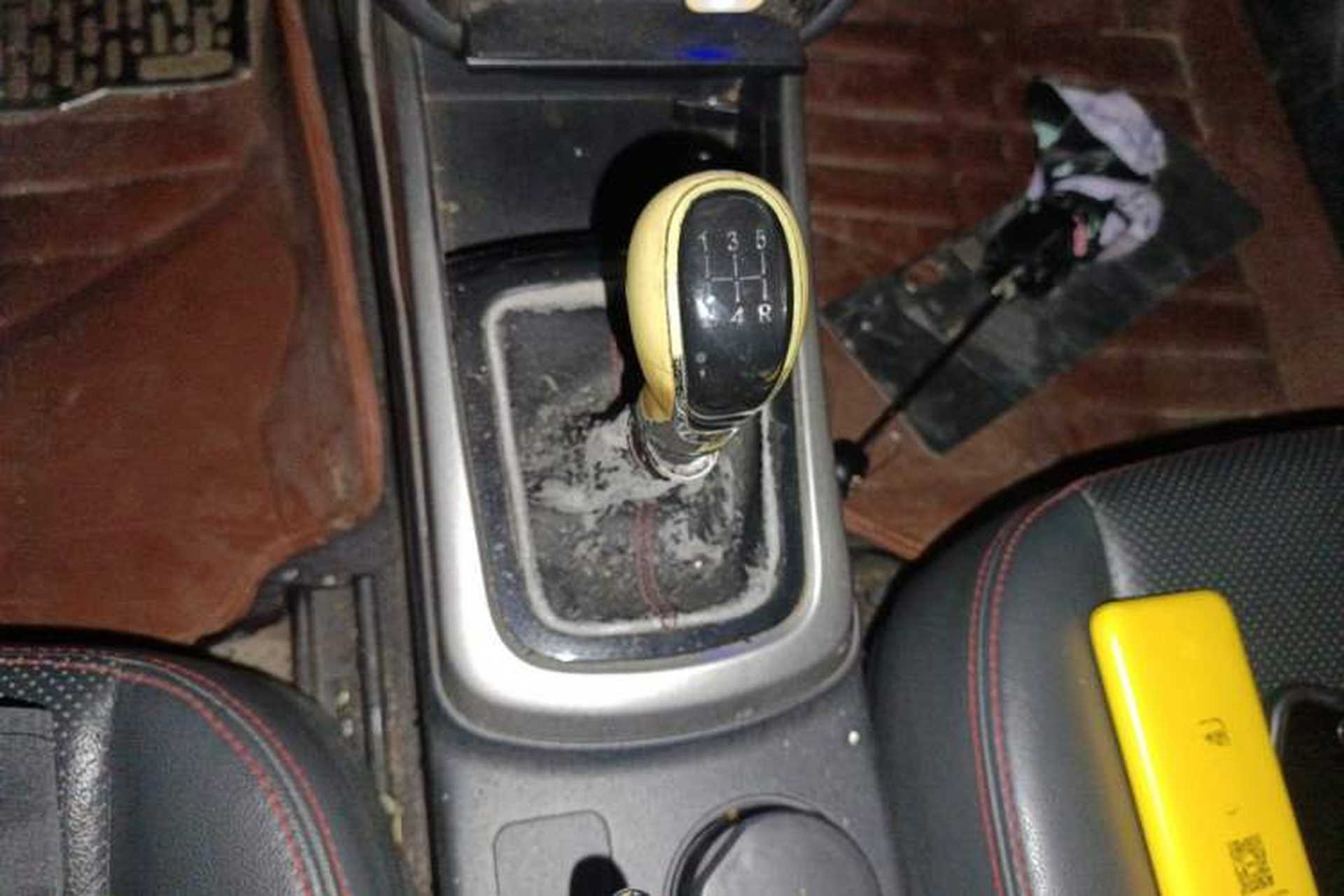 Used CHANGAN Eado 2014 1.6L Manual Luxury Model Gear Lever