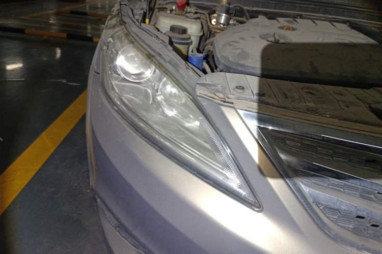 Used CHANGAN Eado 2014 1.6L Manual Luxury Model Right Front Headlight