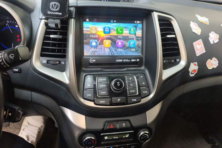 Used CHANGAN Eado 2015 1.6L Manual Luxury Model China IV Standard Audio And AC Panel