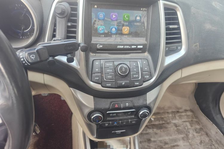 Used CHANGAN Eado 2015 1.6L Manual Luxury Model China IV Standard Audio And AC Panel
