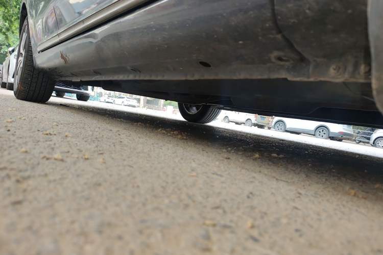 Used CHANGAN Eado 2015 1.6L Manual Luxury Model China IV Standard Chassis Front Right